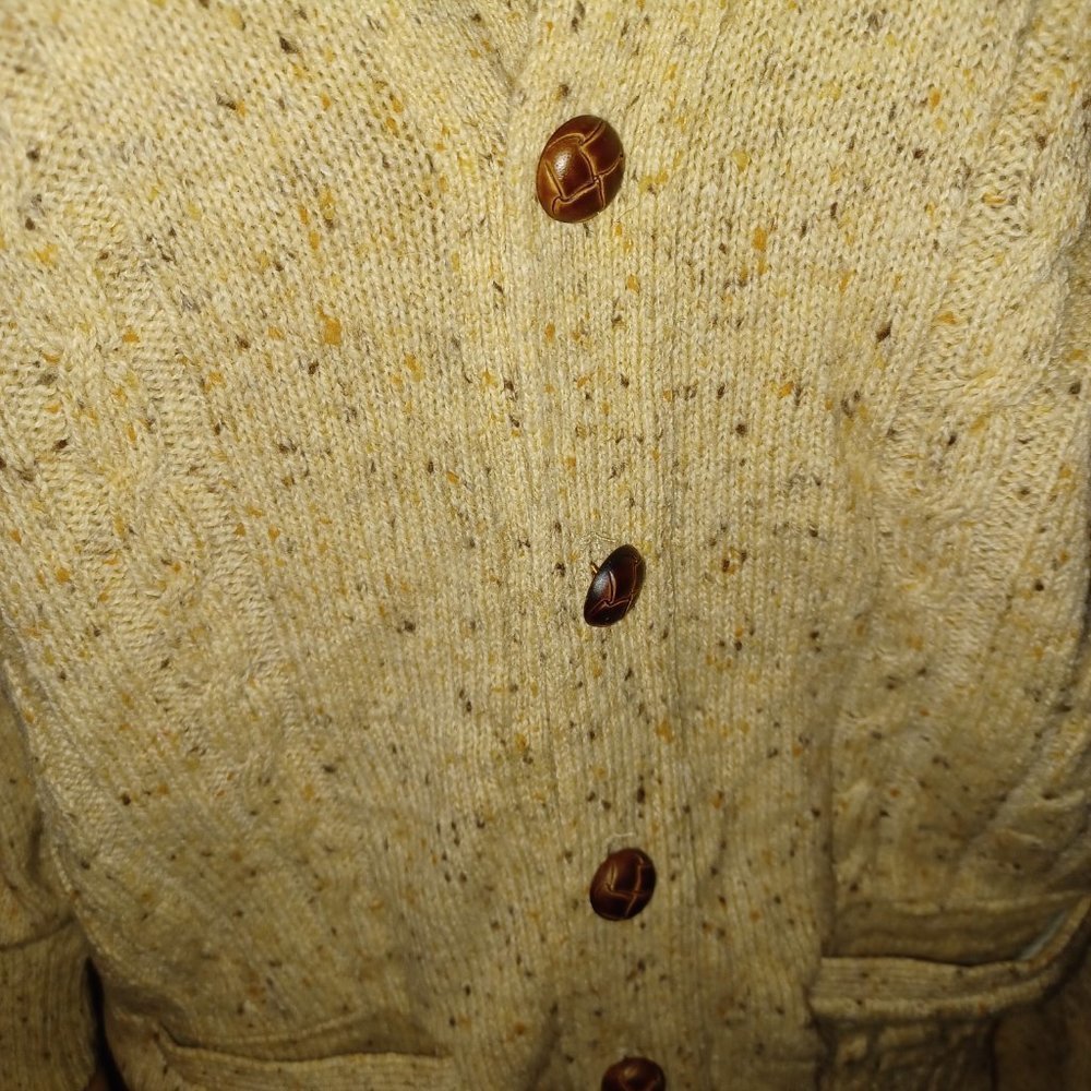 Jantzen Comfy Button Up Sweater - Medium (USA) - Picture 3 of 6